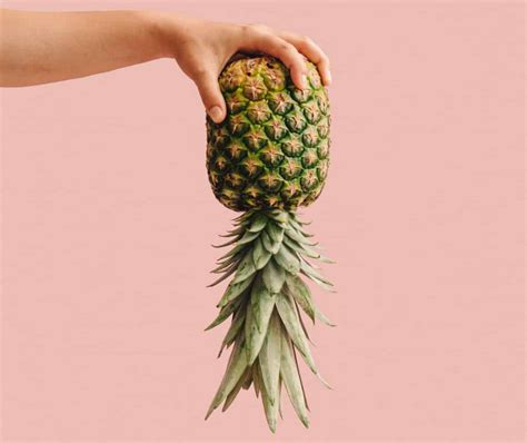 How to Slow Dance with a Girl: And Why Pineapples Might Be the Secret to Perfect Timing